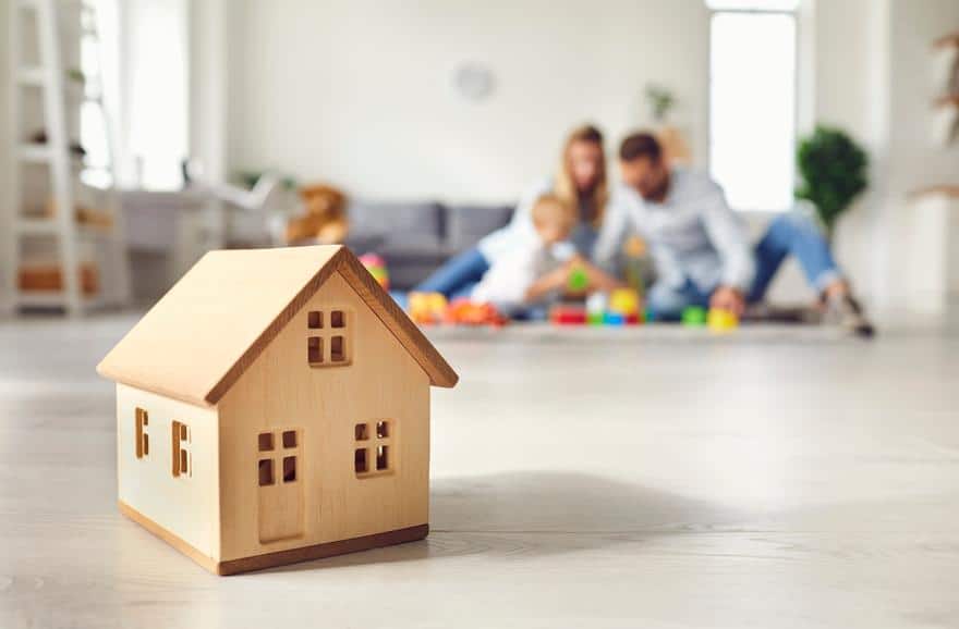 Immobilier : des taux de cr&eacute;dit toujours stables en juillet, avant un possible mouvement &agrave; la rentr&eacute;e